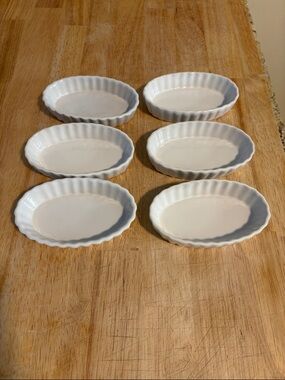 Set of 6 White Oval Ceramic Ramekins